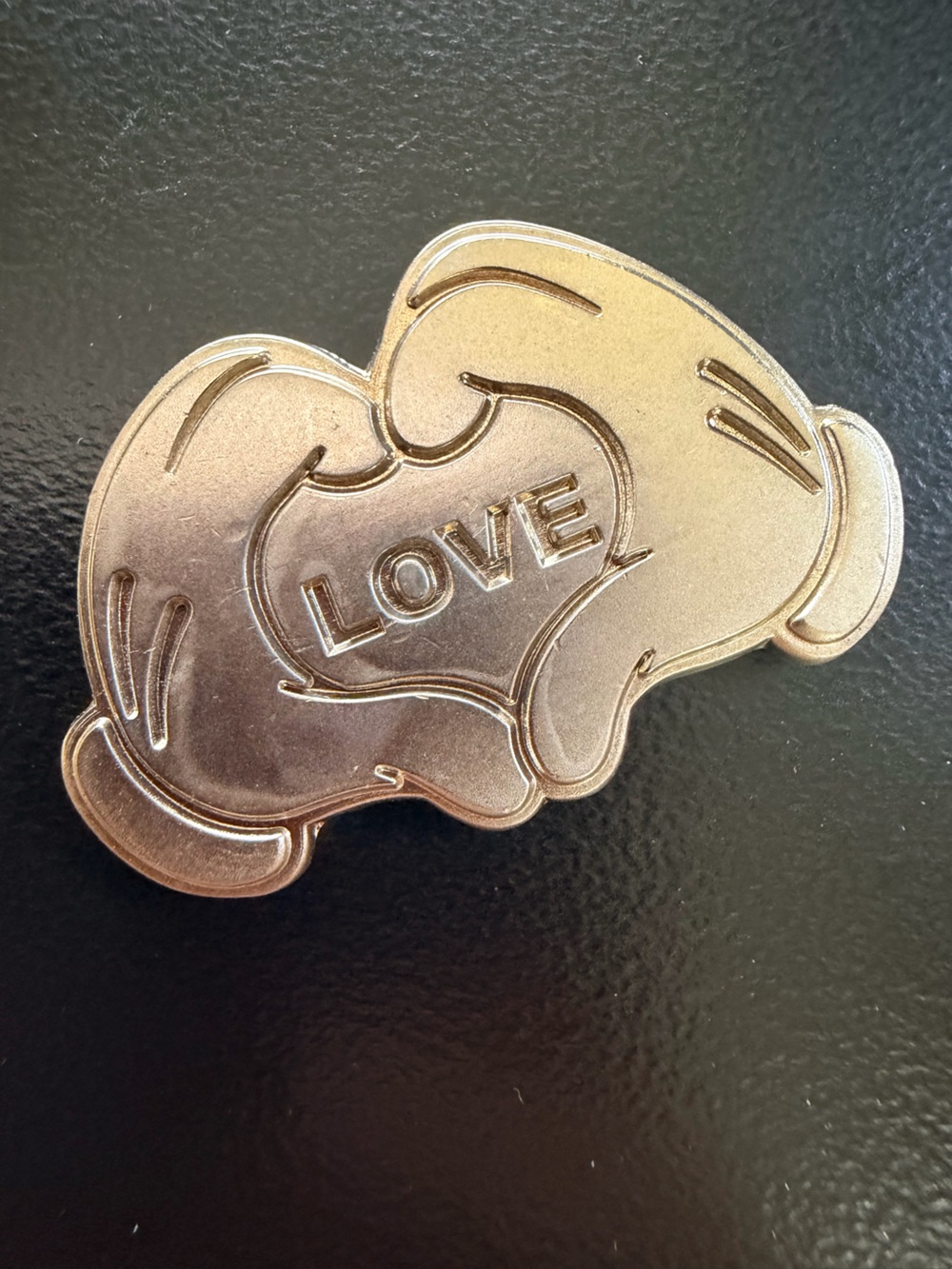 Disney 'LOVE' Glove Heart mickey gloves pieces of magic pocket token